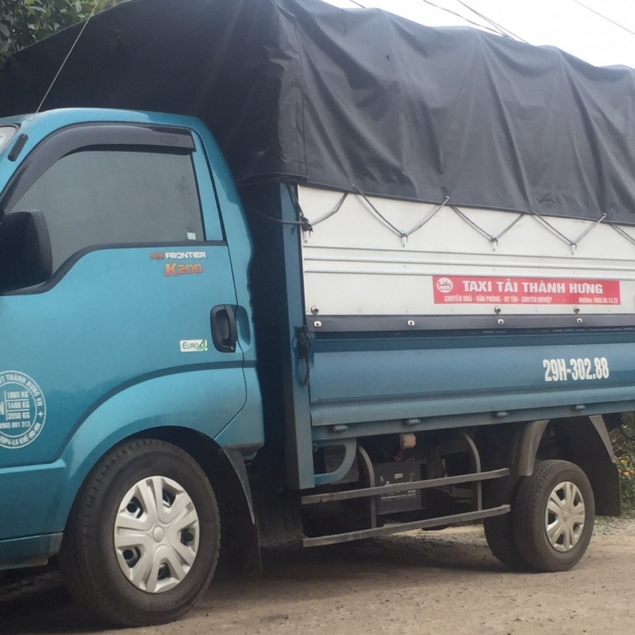Taxi tải vận chuyển hàng hóa chất lượng của Thành Hưng